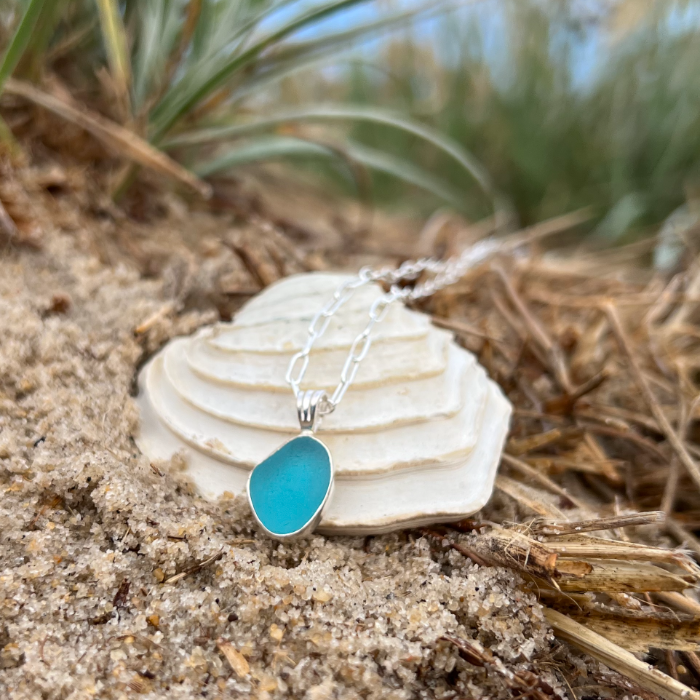 Ocean Teal sea glass set in silver pendant by Mornington Sea Glass. Comes with a 45cm paperclip chain.